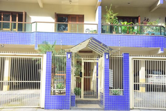 Fachada de apartamento para alugar com 3 quartos, 150m² em Vila Eunice Nova, Cachoeirinha