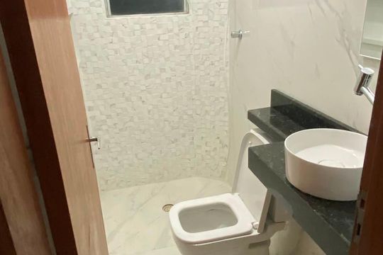 Banheiro de apartamento para alugar com 2 quartos, 49m² em Riacho das Pedras, Contagem