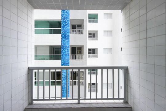 Sacada  de apartamento para alugar com 2 quartos, 80m² em Cidade Ocian, Praia Grande