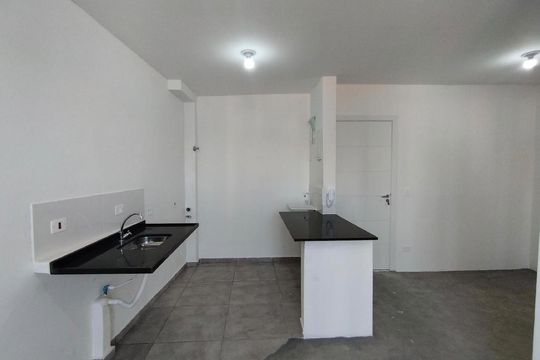 Cozinha de apartamento à venda com 2 quartos, 48m² em Vila Gumercindo, São Paulo