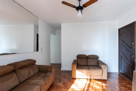 Sala de apartamento para alugar com 2 quartos, 56m² em Cristal, Porto Alegre