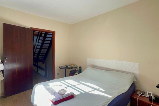 Suite de casa à venda com 3 quartos, 255m² em Pompeia, São Paulo