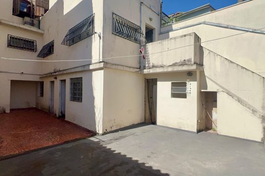 Quintal de casa à venda com 3 quartos, 255m² em Pompeia, São Paulo