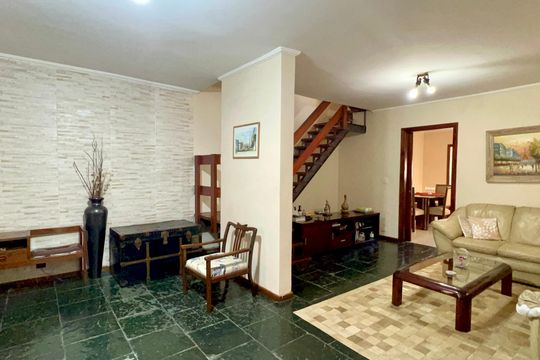 Sala de casa à venda com 3 quartos, 255m² em Pompeia, São Paulo