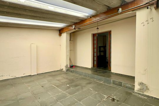 Garagem de casa à venda com 3 quartos, 255m² em Pompeia, São Paulo