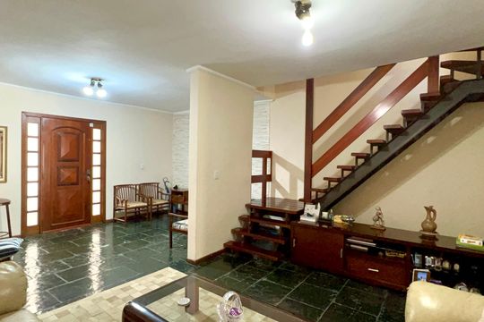 Casa à venda com 3 quartos, 255m² em Pompeia, São Paulo