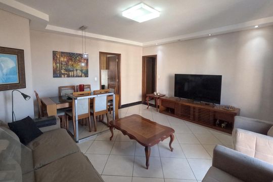 Sala de estar de apartamento para alugar com 3 quartos, 90m² em Boqueirão, Santos