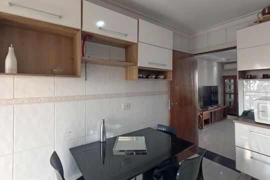 Cozinha de apartamento para alugar com 3 quartos, 90m² em Boqueirão, Santos