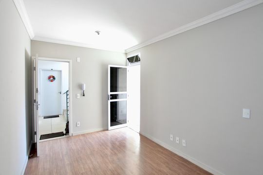 Sala de apartamento para alugar com 2 quartos, 100m² em São Goncalo, Contagem