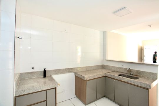 Cozinha e Área de Serviço de apartamento para alugar com 2 quartos, 100m² em São Goncalo, Contagem