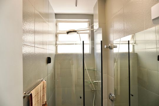 Banheiro Social de apartamento para alugar com 2 quartos, 64m² em Santa Efigênia, Belo Horizonte