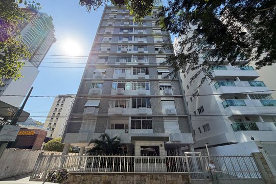 Fachada de apartamento para alugar com 1 quarto, 50m² em José Menino, Santos