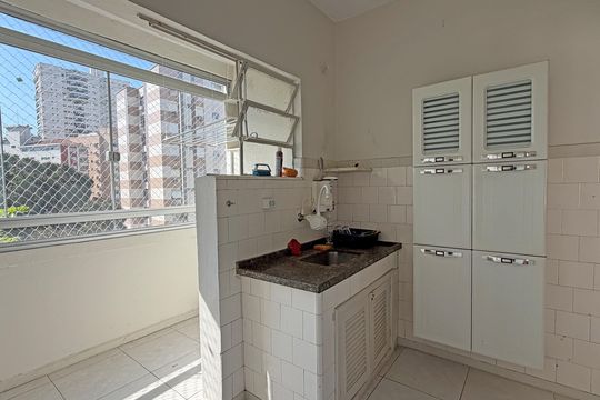 Cozinha e Área de Serviço de apartamento para alugar com 1 quarto, 50m² em José Menino, Santos