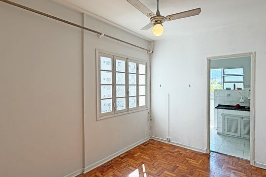 Apartamento para alugar com 1 quarto, 50m² em José Menino, Santos