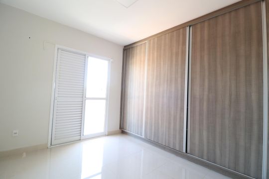 Quarto 2 - Suíte de apartamento para alugar com 2 quartos, 77m² em Tabajaras, Uberlândia