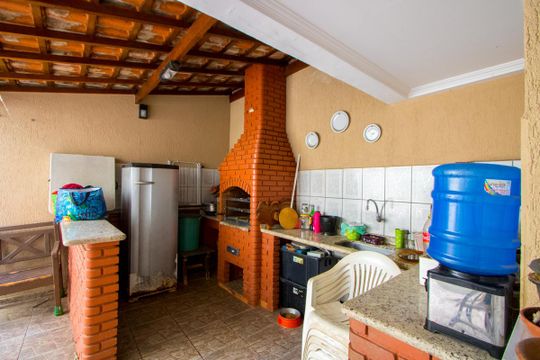 Espaço gourmet de casa à venda com 3 quartos, 101m² em Parque Sao Vicente, Santo André