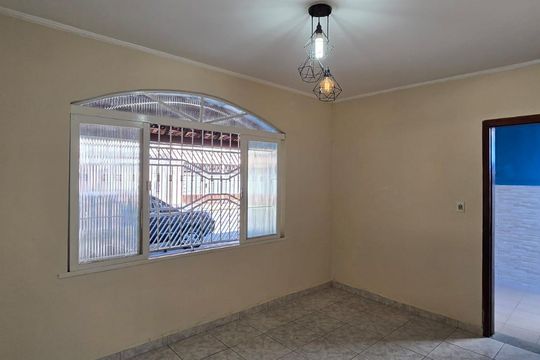 Casa à venda com 2 quartos, 154m² em Jardim Santa Cecilia, Guarulhos
