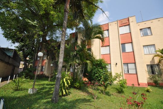 Fachada do Bloco de apartamento para alugar com 2 quartos, 50m² em Vila Albertina, São Paulo