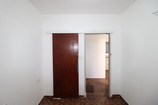 Quarto 3 de casa para alugar com 3 quartos, 125m² em Jardim Robru, São Paulo