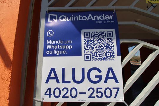 Fachada de casa para alugar com 3 quartos, 125m² em Jardim Robru, São Paulo