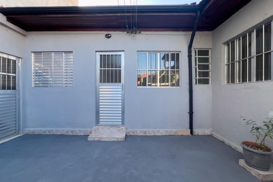 Fachada de casa à venda com 2 quartos, 91m² em Vila Dom Pedro I, São Paulo