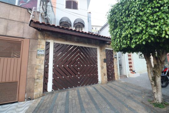 Fachada  de casa à venda com 2 quartos, 225m² em Vila Maria Alta, São Paulo