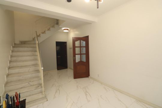 Sala  de casa à venda com 2 quartos, 225m² em Vila Maria Alta, São Paulo
