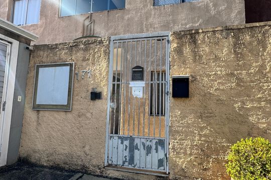 Fachada do Prédio de apartamento para alugar com 2 quartos, 60m² em Jardim Araruama, Cotia