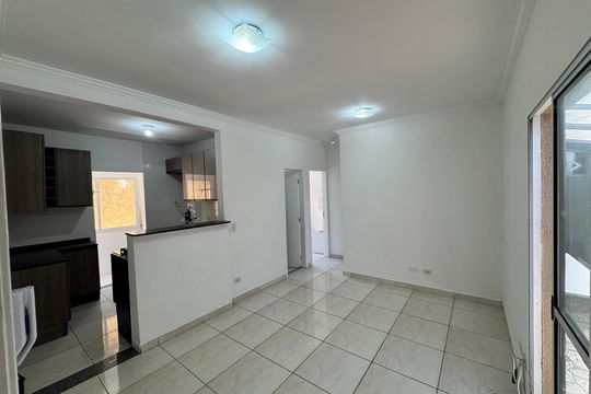 Apartamento para alugar com 2 quartos, 60m² em Jardim Araruama, Cotia