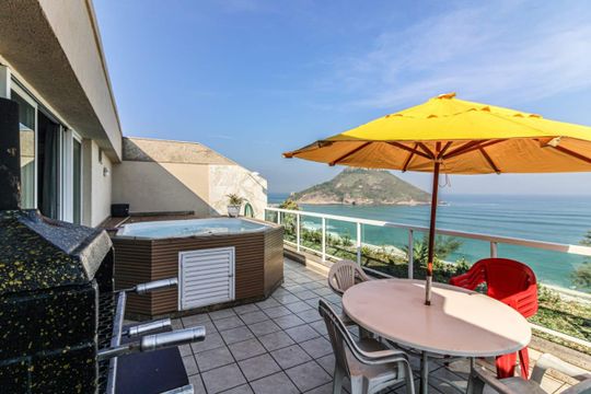 Área externa de apartamento à venda com 1 quarto, 100m² em Recreio dos Bandeirantes, Rio de Janeiro