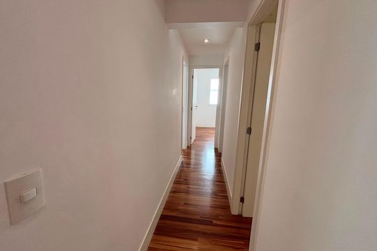 Corredor de apartamento para alugar com 3 quartos, 125m² em Jardim Alvorada, São José dos Campos