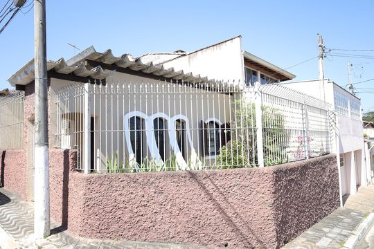 Casa à venda com 2 quartos, 130m² em Jardim Paqueta, São Paulo