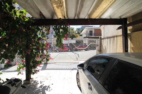 Garagem de casa à venda com 3 quartos, 184m² em Parada Inglesa, São Paulo