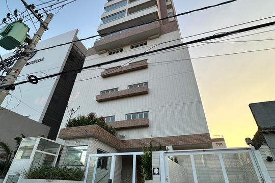 Fachada do Prédio de apartamento para alugar com 2 quartos, 42m² em Parque Bitaru, São Vicente