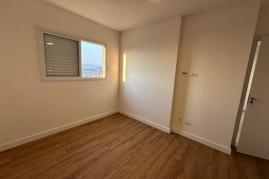 Quarto de apartamento para alugar com 2 quartos, 42m² em Parque Bitaru, São Vicente