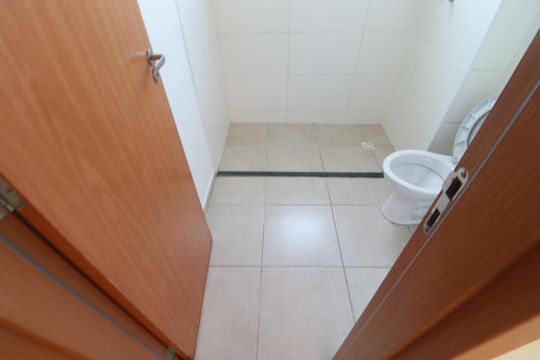 Banheiro  de apartamento para alugar com 2 quartos, 43m² em Via Norte, Ribeirão Preto