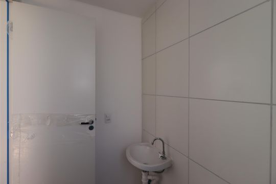 Banheiro de apartamento à venda com 2 quartos, 36m² em Jardim, Santo André