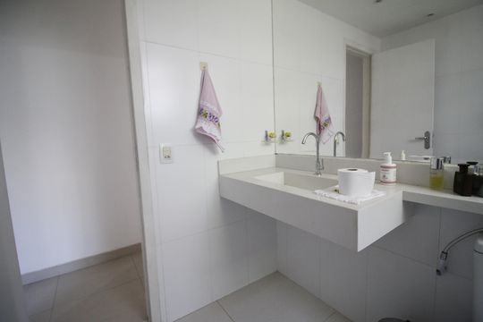 Banheiro de casa à venda com 3 quartos, 224m² em Pechincha, Rio de Janeiro