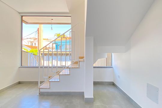 Casa à venda com 3 quartos, 220m² em Bela Vista, Osasco