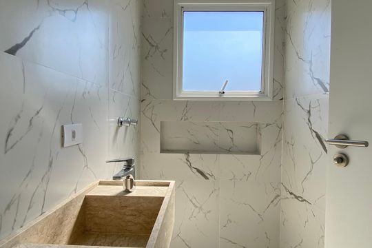 Banheiro da Suíte 2 de casa à venda com 3 quartos, 220m² em Bela Vista, Osasco