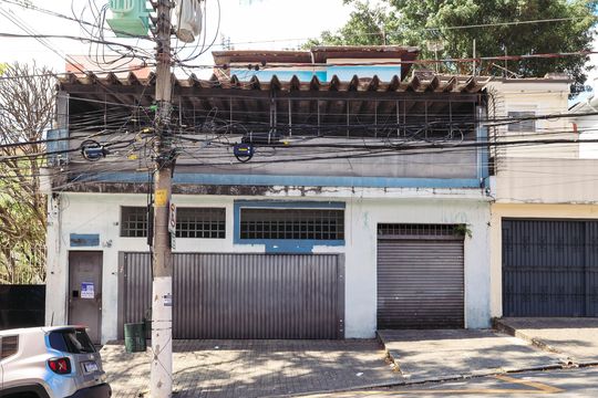 Casa à venda com 5 quartos, 430m² em Cambuci, São Paulo