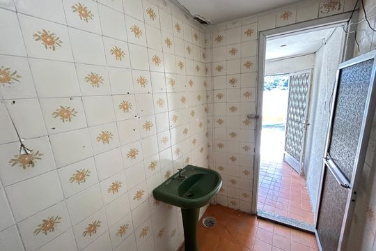Banheiro de casa para alugar com 1 quarto, 60m² em Anchieta, Nilópolis