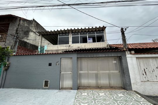 Fachada  de casa para alugar com 2 quartos, 90m² em Anchieta, Nilópolis