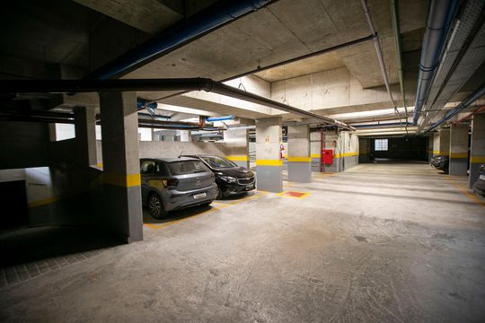 GARAGEM de apartamento para alugar com 1 quarto, 40m² em Cambuí, Campinas