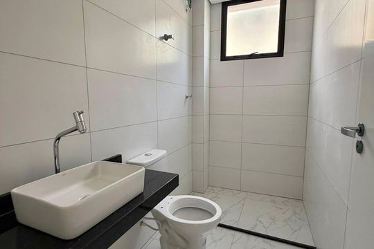Banheiro da Suíte de apartamento à venda com 2 quartos, 60m² em Monsenhor Messias, Belo Horizonte