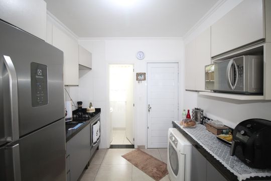 Cozinha de apartamento à venda com 2 quartos, 63m² em Rubem Berta, Porto Alegre