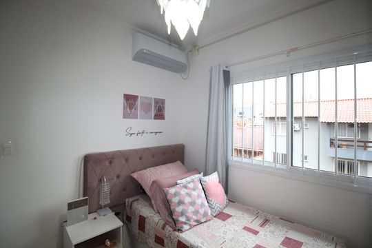 Quarto 2 de apartamento à venda com 2 quartos, 63m² em Rubem Berta, Porto Alegre