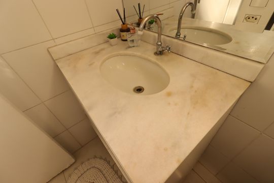 Banheiro - Pia de apartamento à venda com 2 quartos, 51m² em Parque Erasmo Assunção, Santo André