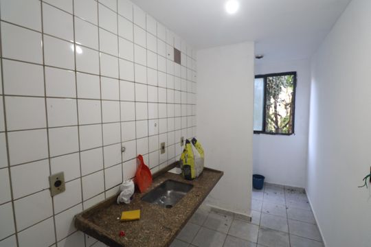 Cozinha  de apartamento para alugar com 2 quartos, 48m² em Jardim Francisco Mendes, São Paulo