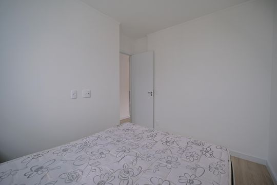 Quarto 2 de apartamento para alugar com 2 quartos, 42m² em Vila Guilhermina, São Paulo